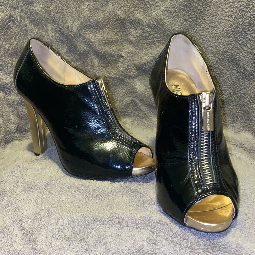 MICHAEL by Michael Kors Leather open toe bootie